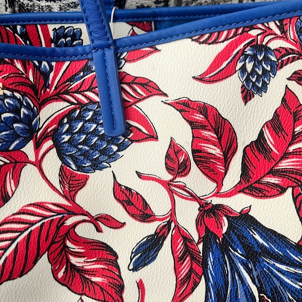 Floral Tote Bag with Blue and Red Accents - Picture 2 of 14